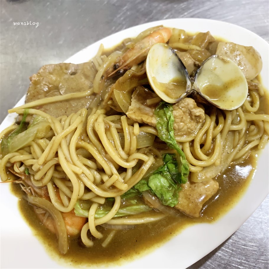 基隆仁愛。基隆廟口夜市，廟口美食這樣吃，嘴巴停不下來只能一直吃 @雯雯的玩樂地圖