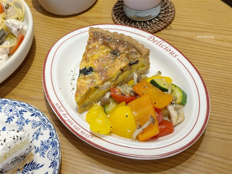 桃園中壢。PIEPAI CAFE中壢店,韓風網美系咖啡廳，甜鹹一次滿足你的胃 @雯雯的玩樂地圖