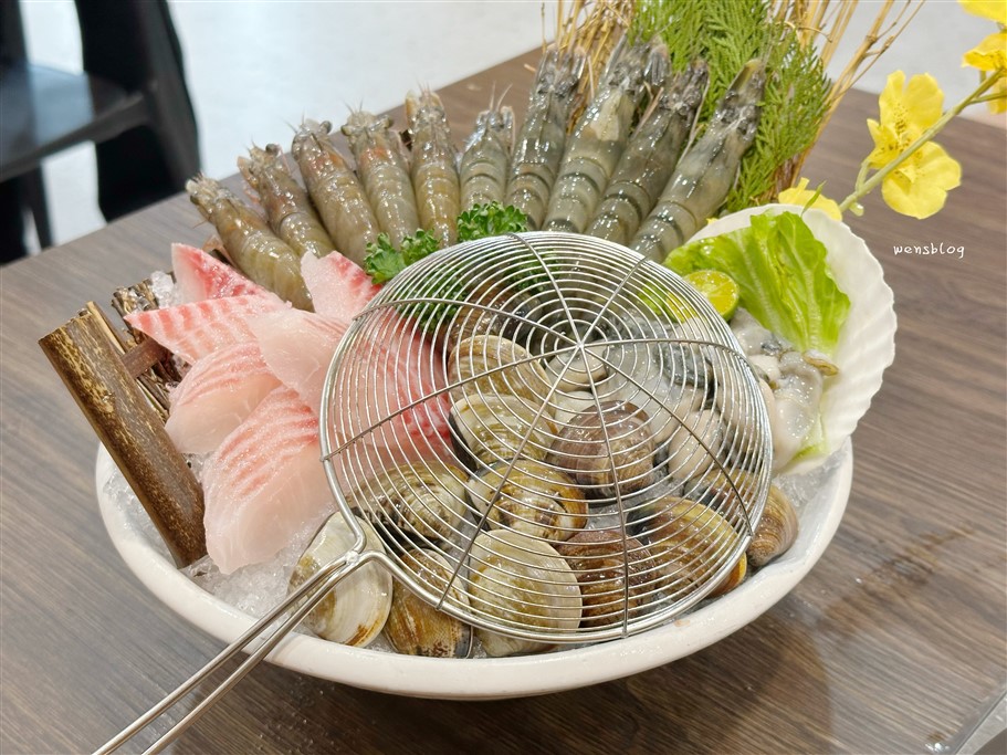 桃園中壢。賣魚郎石頭火鍋，青埔特區新開幕，以海鮮為核心，新鮮程度沒話說 @雯雯的玩樂地圖