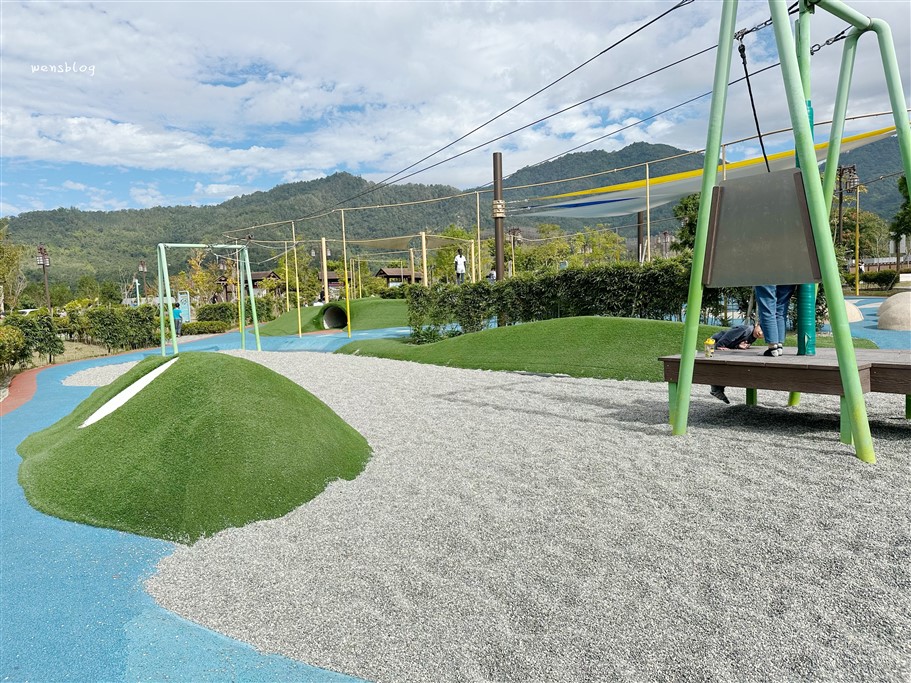 南投埔里。福興溫泉親子公園，親子同樂的好去處，還能免費泡足湯、免費租借腳踏車騎乘 @雯雯的玩樂地圖