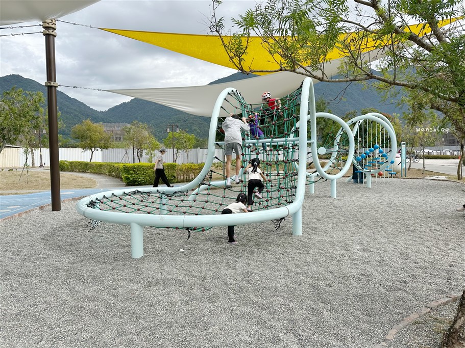 南投埔里。福興溫泉親子公園，親子同樂的好去處，還能免費泡足湯、免費租借腳踏車騎乘 @雯雯的玩樂地圖