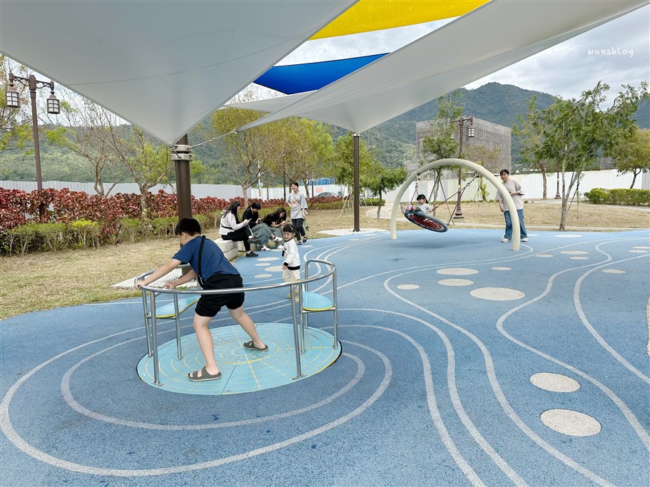 南投埔里。福興溫泉親子公園，親子同樂的好去處，還能免費泡足湯、免費租借腳踏車騎乘 @雯雯的玩樂地圖