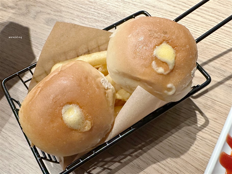 桃園中壢。慕特牛排中原店,新開幕~品質佳、肉質軟嫩多汁,薯條還可以無限續 @雯雯的玩樂地圖 桃園中壢。慕特牛排中原店,新開幕~品質佳、肉質軟嫩多汁,薯條還可以無限續 @雯雯的玩樂地圖