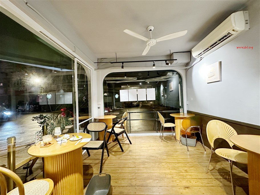 桃園中壢。PIEPAI CAFE中壢店,韓風網美系咖啡廳,甜鹹一次滿足你的胃 @雯雯的玩樂地圖 桃園中壢。PIEPAI CAFE中壢店,韓風網美系咖啡廳,甜鹹一次滿足你的胃 @雯雯的玩樂地圖