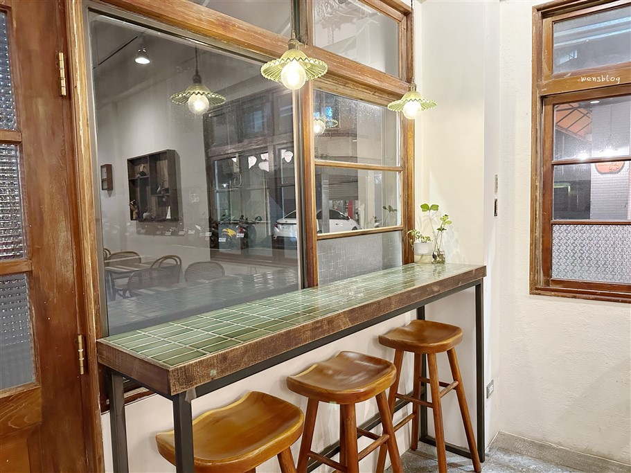 桃園中壢。拾午gather delicious，隱藏巷弄中，復古老宅咖啡廳 @雯雯的玩樂地圖