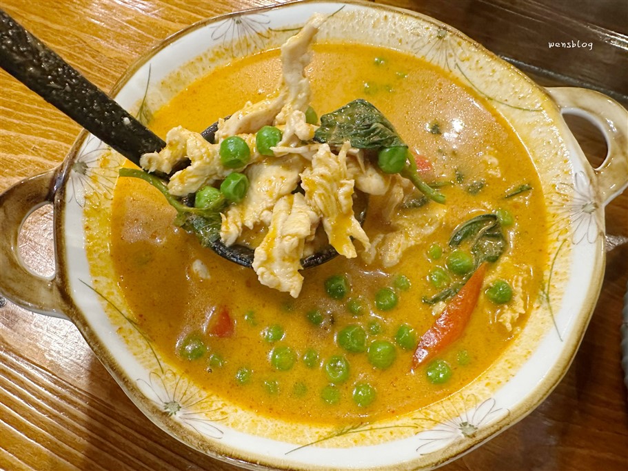 桃園大園。儂翠泰式料理大工路店,隱身工業區內,低調經營卻人潮滿滿的泰式料理店 @雯雯的玩樂地圖 桃園大園。儂翠泰式料理大工路店,隱身工業區內,低調經營卻人潮滿滿的泰式料理店 @雯雯的玩樂地圖