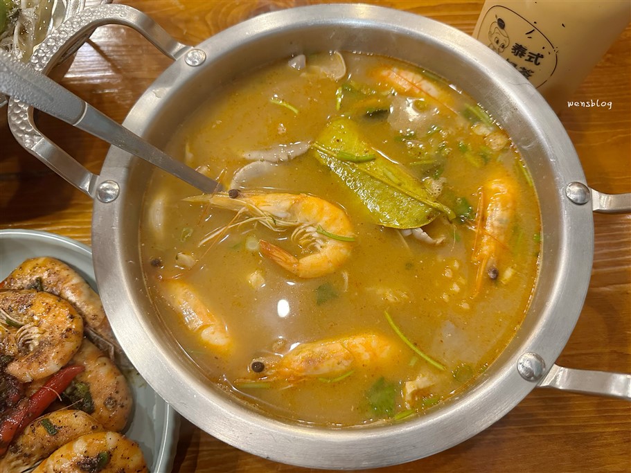 桃園大園。儂翠泰式料理大工路店,隱身工業區內,低調經營卻人潮滿滿的泰式料理店 @雯雯的玩樂地圖 桃園大園。儂翠泰式料理大工路店,隱身工業區內,低調經營卻人潮滿滿的泰式料理店 @雯雯的玩樂地圖