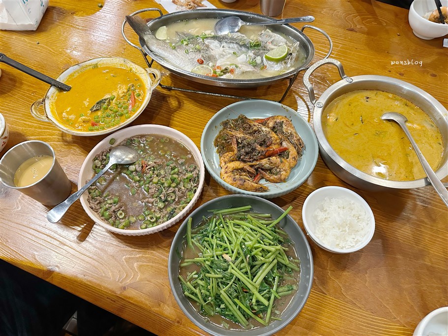 桃園大園。儂翠泰式料理大工路店，隱身工業區內，低調經營卻人潮滿滿的泰式料理店 @雯雯的玩樂地圖