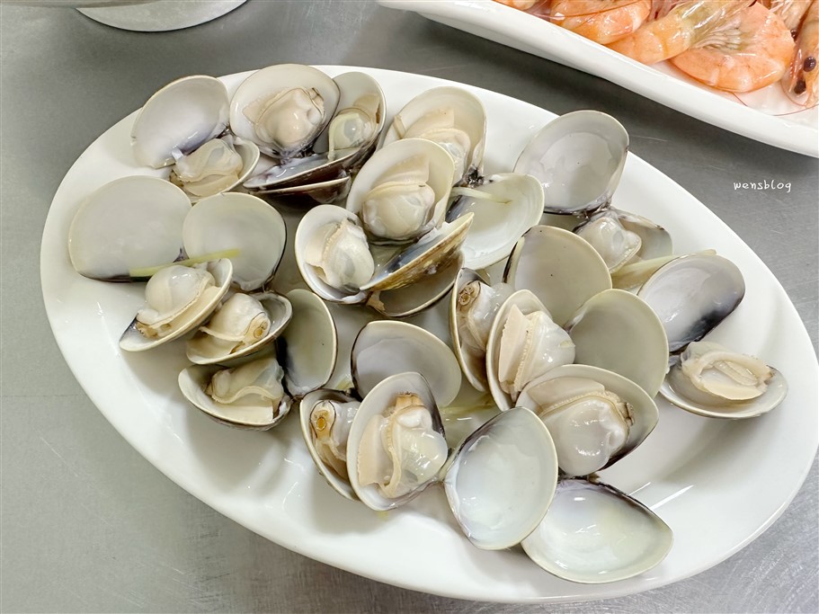 台南中西區。活跳跳干貝海產粥,湯頭鮮甜清爽 @雯雯的玩樂地圖