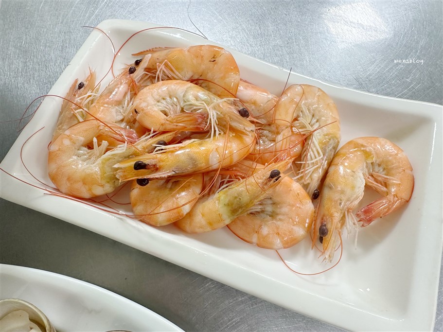 台南中西區。活跳跳干貝海產粥,湯頭鮮甜清爽 @雯雯的玩樂地圖