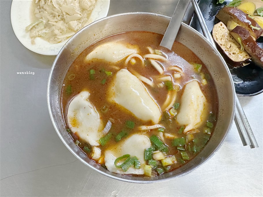 桃園中壢。永川牛肉麵，24小時營業就是狂，夜貓族與大胃王的最愛，加湯加麵不用加錢 @雯雯的玩樂地圖