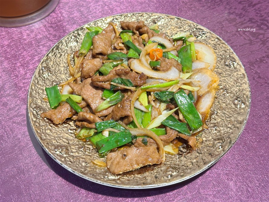 桃園中壢。好漢莊甕子雞，提供多樣化菜色選擇，非常適合家庭聚餐、朋友聚會 @雯雯的玩樂地圖