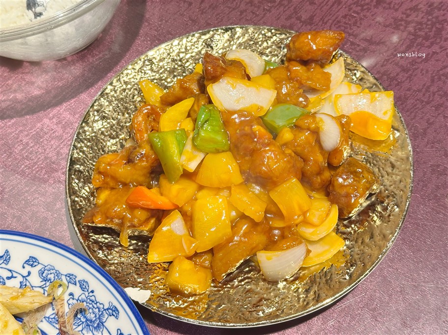 桃園中壢。好漢莊甕子雞，提供多樣化菜色選擇，非常適合家庭聚餐、朋友聚會 @雯雯的玩樂地圖