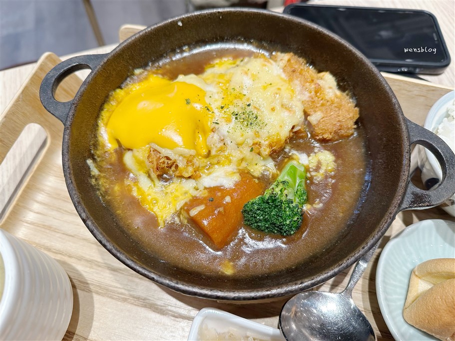 桃園中壢。品田牧場中壢中原家樂福店，主打平價創意豬排料理 @雯雯的玩樂地圖