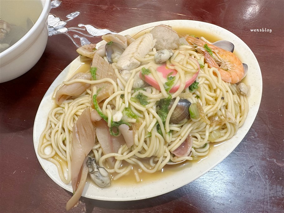 苗栗。真香小吃,南苗市場周邊,提供平價的熱炒小吃 @雯雯的玩樂地圖 苗栗。真香小吃,南苗市場周邊,提供平價的熱炒小吃 @雯雯的玩樂地圖