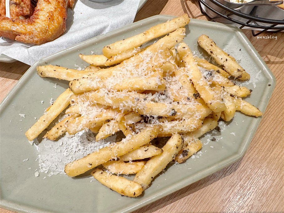 桃園。CAFE STAY,獨棟透明玻璃屋、旋轉樓梯,設計感十足 @雯雯的玩樂地圖 桃園。CAFE STAY,獨棟透明玻璃屋、旋轉樓梯,設計感十足 @雯雯的玩樂地圖