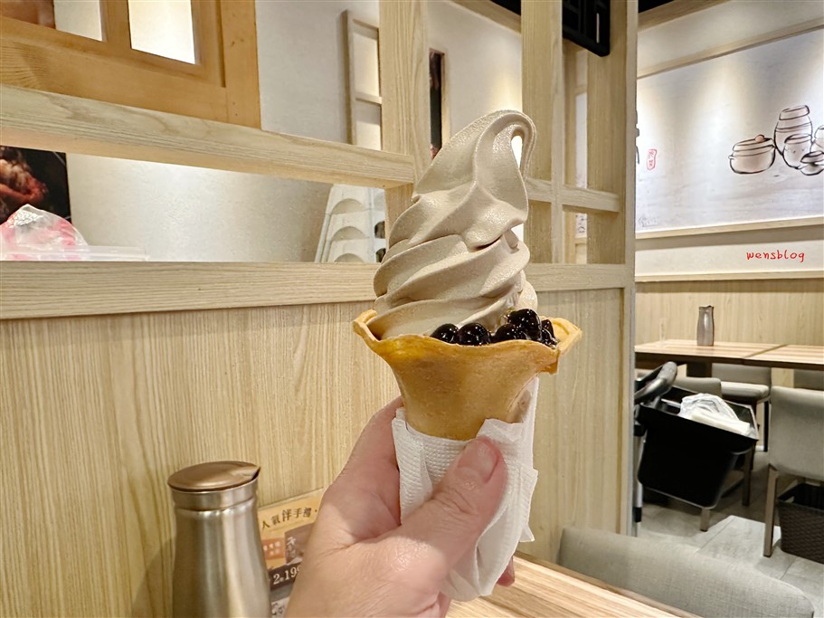 桃園中壢。北村豆腐家青埔大全聯店，韓式小菜無限供應，餐後還有免費霜淇淋 @雯雯的玩樂地圖