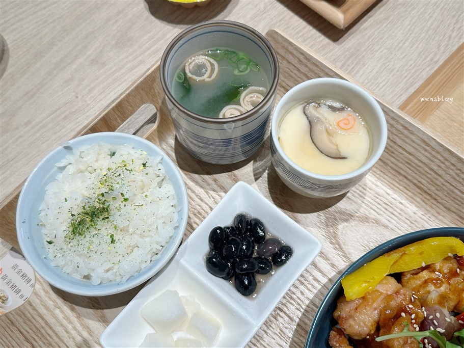 桃園中壢。品田牧場中壢中原家樂福店，主打平價創意豬排料理 @雯雯的玩樂地圖