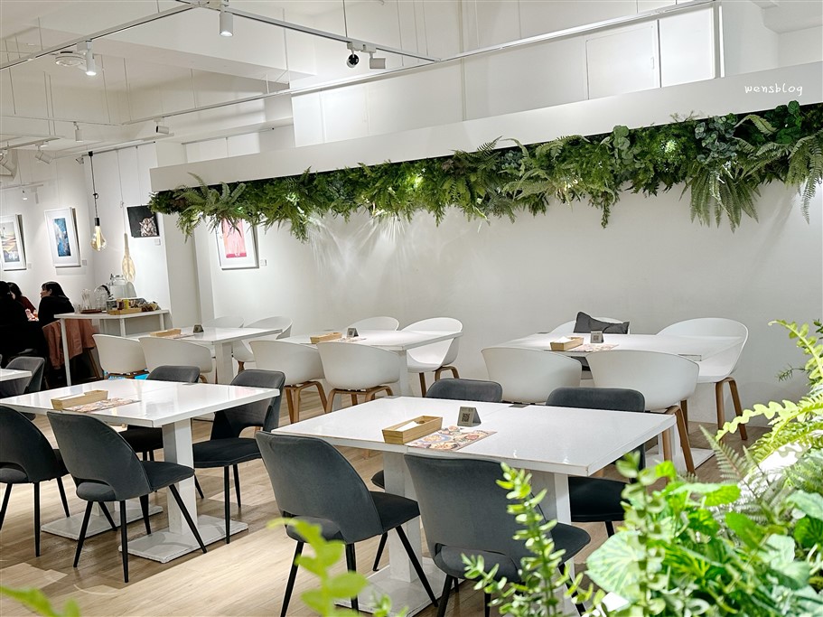 桃園。旅人咖啡館力行店，用餐環境舒適，濃濃藝術氣息 @雯雯的玩樂地圖