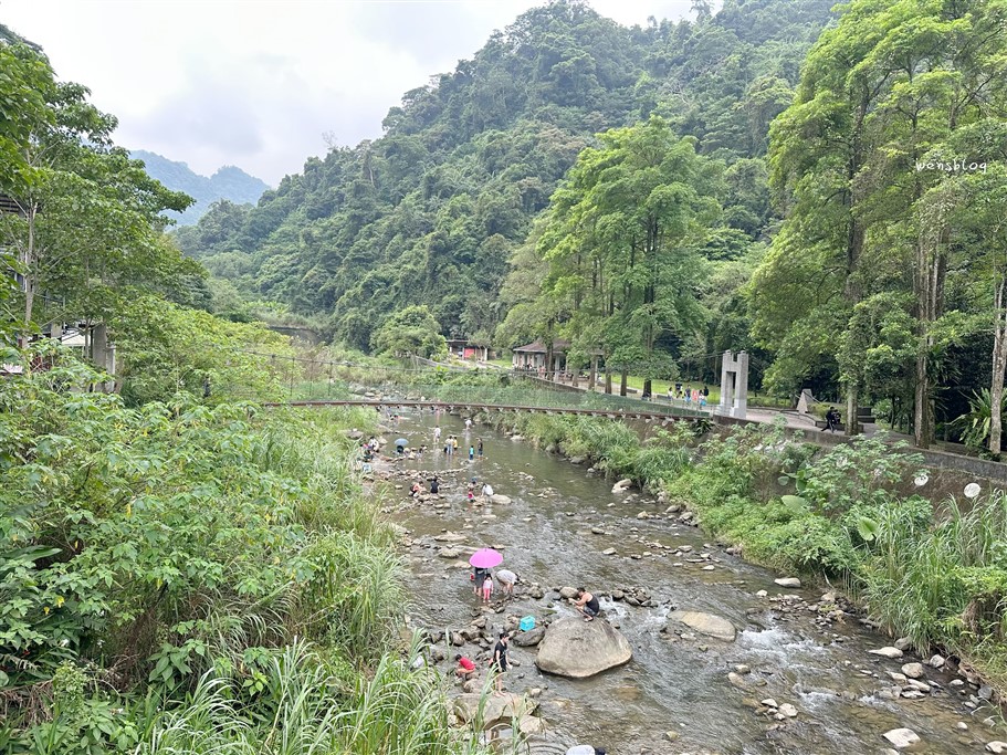 新竹北埔。北埔冷泉,雪花飛瀑般來,享受天然負離子的洗禮吧 @雯雯的玩樂地圖 新竹北埔。北埔冷泉,雪花飛瀑般來,享受天然負離子的洗禮吧 @雯雯的玩樂地圖