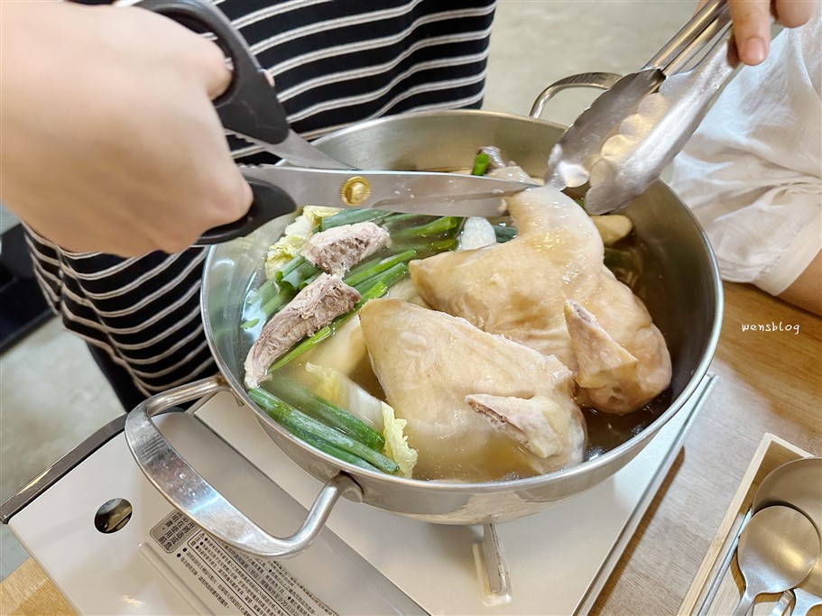 桃園中壢。松島食堂桃園青埔店，質感系裝潢的韓式料理，主打韓國一隻雞料理 @雯雯的玩樂地圖