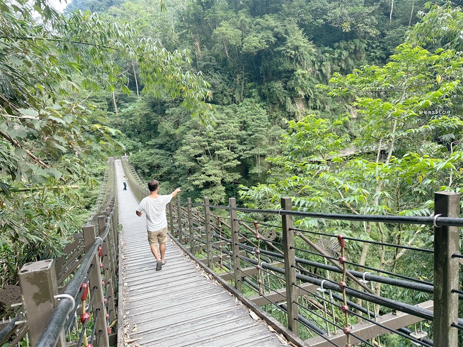 嘉義梅山。龍宮瀑布,穿越古道,邂逅大自然的奇景,近距離的感受氣勢磅礴的瀑布 @雯雯的玩樂地圖 嘉義梅山。龍宮瀑布,穿越古道,邂逅大自然的奇景,近距離的感受氣勢磅礴的瀑布 @雯雯的玩樂地圖