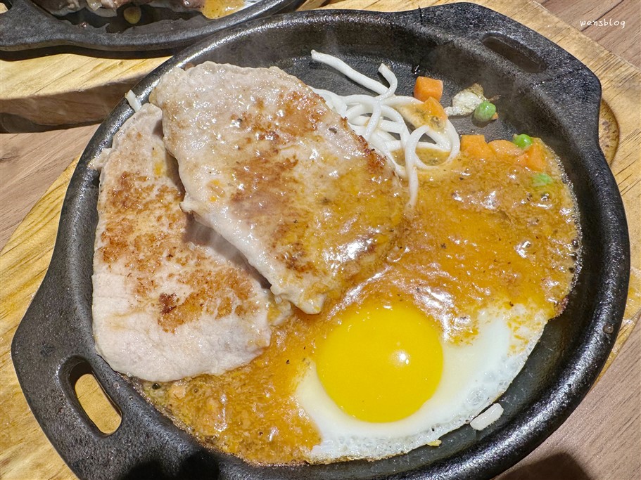 桃園。艾佳牛排館，排餐最低320元，即享超過70種菜色的自助百匯吧 @雯雯的玩樂地圖