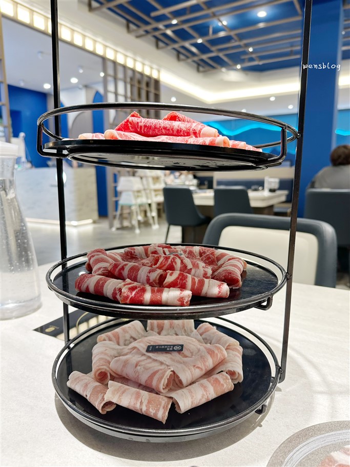 桃園中壢。井賀鍋物中壢店,豐富多樣自助吧,還把整台的棉花糖機搬進來,是不是有點狂~ @雯雯的玩樂地圖 桃園中壢。井賀鍋物中壢店,豐富多樣自助吧,還把整台的棉花糖機搬進來,是不是有點狂~ @雯雯的玩樂地圖