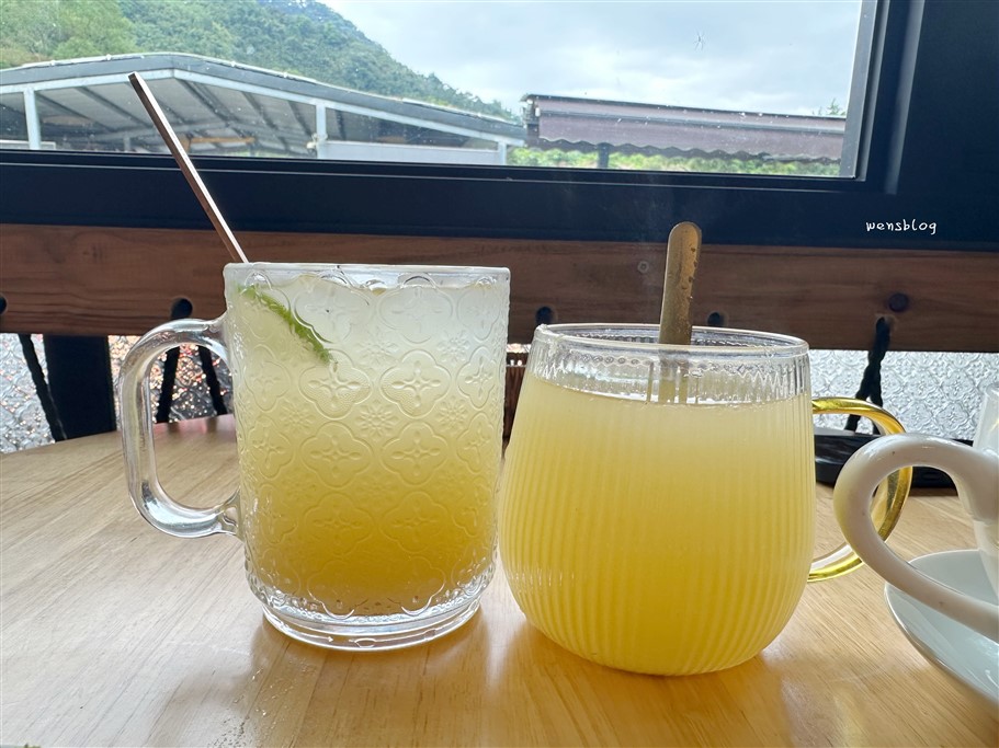 新北三峽。無聊秘境，山林間的秘境早午餐，在溪邊享用早午餐、聽著潺潺的流水聲，真的超級chill～ @雯雯的玩樂地圖