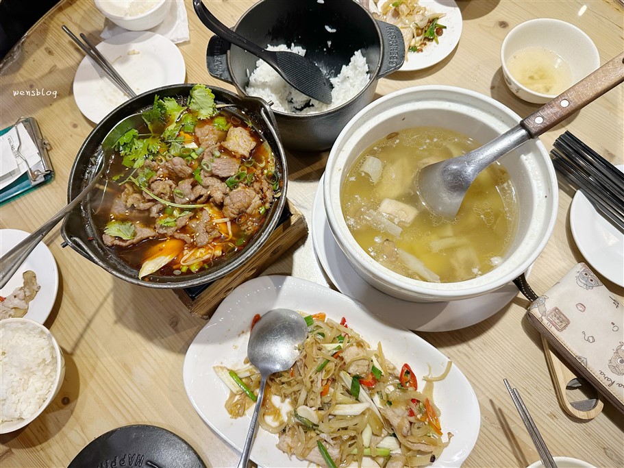 桃園中壢。大稻鼎臺式餐館，工業區裡的熱門熱炒店，座位多、餐點選擇多、出餐快 @雯雯的玩樂地圖