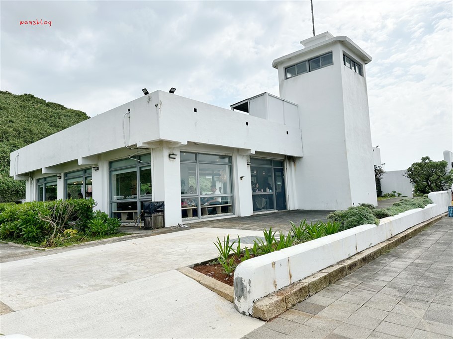 新北石門。米詩堤極北藍點，坐擁海景第一排咖啡廳 @雯雯的玩樂地圖