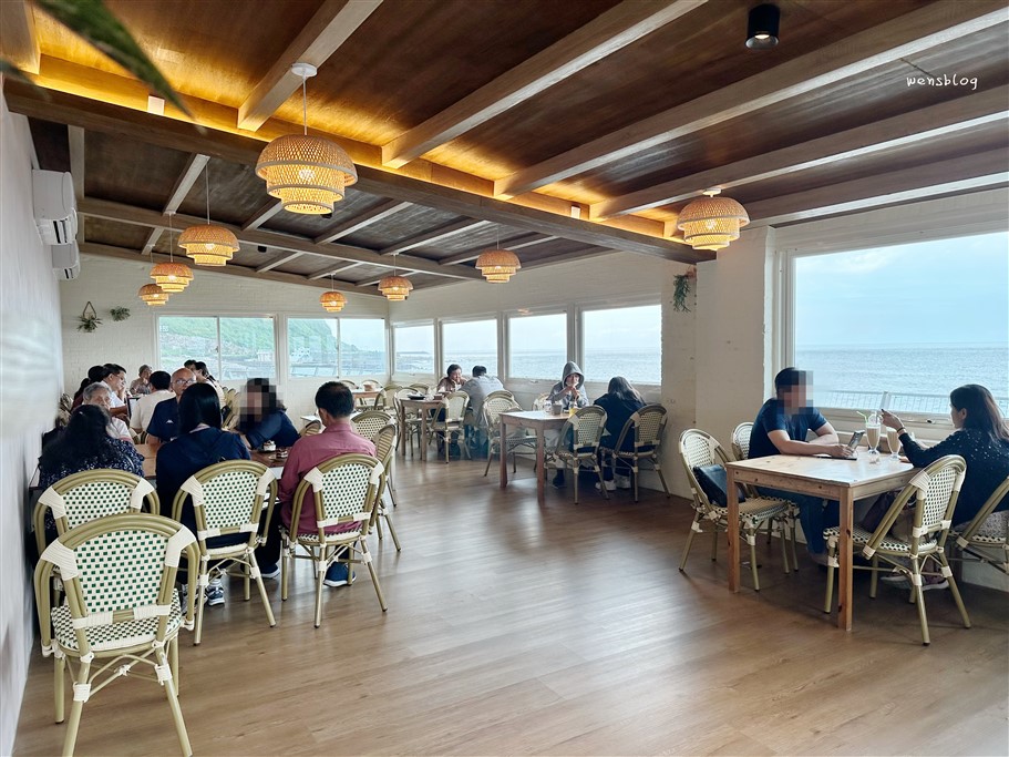 新北石門。海堤咖啡,北海岸海景咖啡廳,看著蔚藍海景,一邊享受美食,療癒又放鬆 @雯雯的玩樂地圖 新北石門。海堤咖啡,北海岸海景咖啡廳,看著蔚藍海景,一邊享受美食,療癒又放鬆 @雯雯的玩樂地圖
