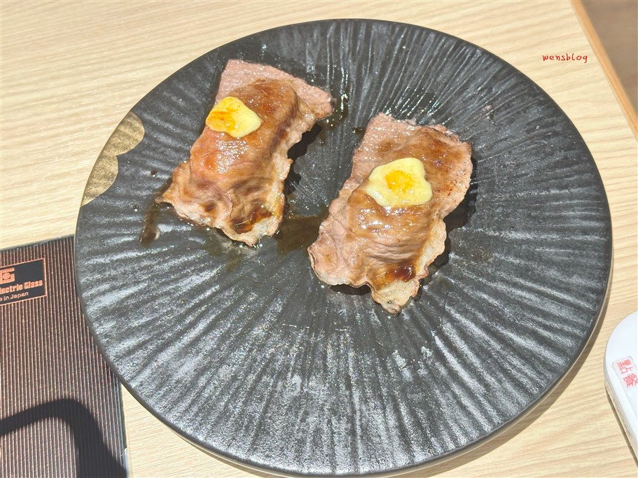 桃園中壢。和牛涮日式鍋物放題中壢元化店，主打和牛三吃、加上豐富多樣化選擇的自助吧，肉控來這裡真的會失控 @雯雯的玩樂地圖