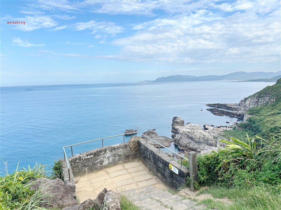 新北貢寮。龍洞灣岬步道,欣賞臨海矗立的巨石與壯麗的海岸景色,步道平緩好走容易達陣 @雯雯的玩樂地圖 新北貢寮。龍洞灣岬步道,欣賞臨海矗立的巨石與壯麗的海岸景色,步道平緩好走容易達陣 @雯雯的玩樂地圖
