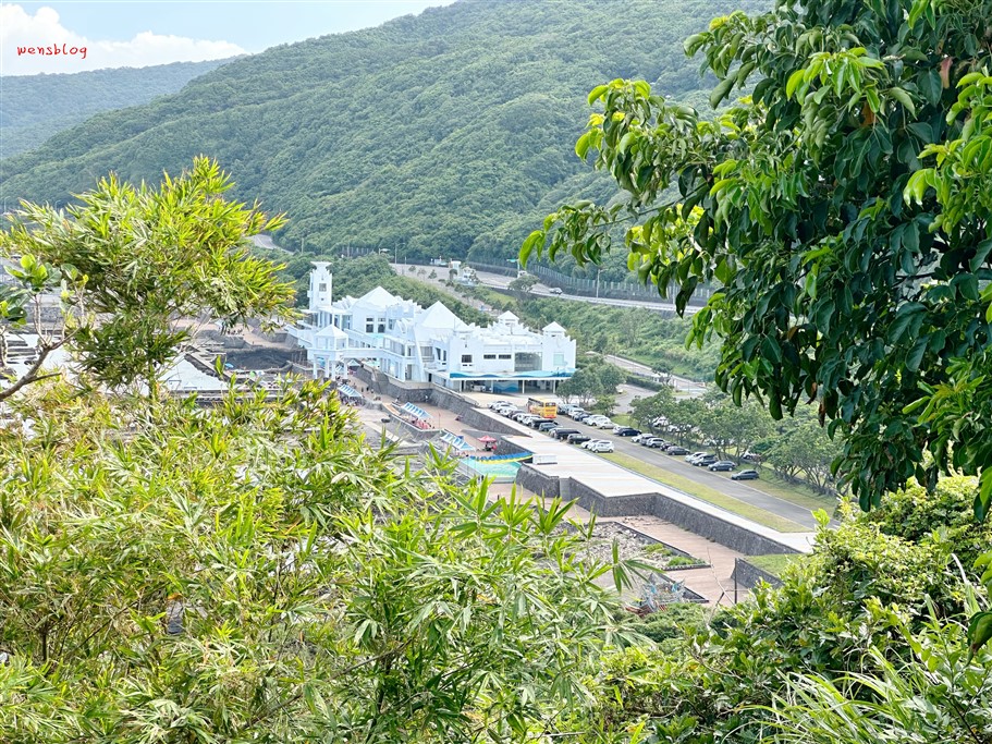 新北貢寮。龍洞灣岬步道,欣賞臨海矗立的巨石與壯麗的海岸景色,步道平緩好走容易達陣 @雯雯的玩樂地圖 新北貢寮。龍洞灣岬步道,欣賞臨海矗立的巨石與壯麗的海岸景色,步道平緩好走容易達陣 @雯雯的玩樂地圖