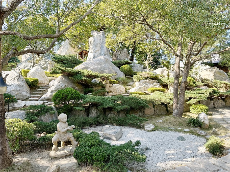 苗栗三義。佛頂山朝聖寺,宏偉壯麗的佛寺建築,多尊雕刻栩栩如生的佛像,洗滌心靈的好去處 @雯雯的玩樂地圖 苗栗三義。佛頂山朝聖寺,宏偉壯麗的佛寺建築,多尊雕刻栩栩如生的佛像,洗滌心靈的好去處 @雯雯的玩樂地圖