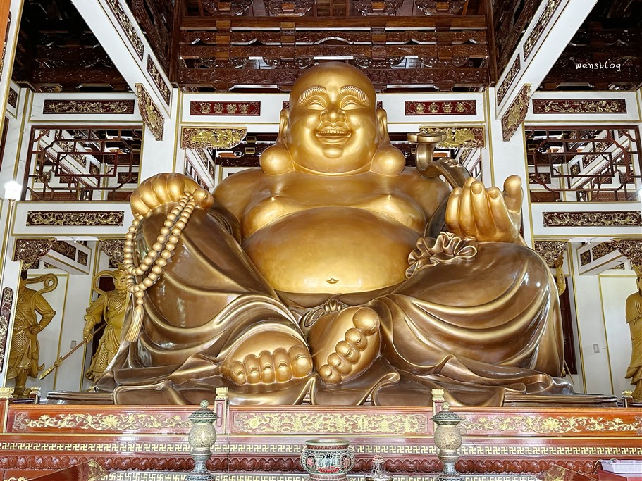 苗栗三義。佛頂山朝聖寺,宏偉壯麗的佛寺建築,多尊雕刻栩栩如生的佛像,洗滌心靈的好去處 @雯雯的玩樂地圖 苗栗三義。佛頂山朝聖寺,宏偉壯麗的佛寺建築,多尊雕刻栩栩如生的佛像,洗滌心靈的好去處 @雯雯的玩樂地圖