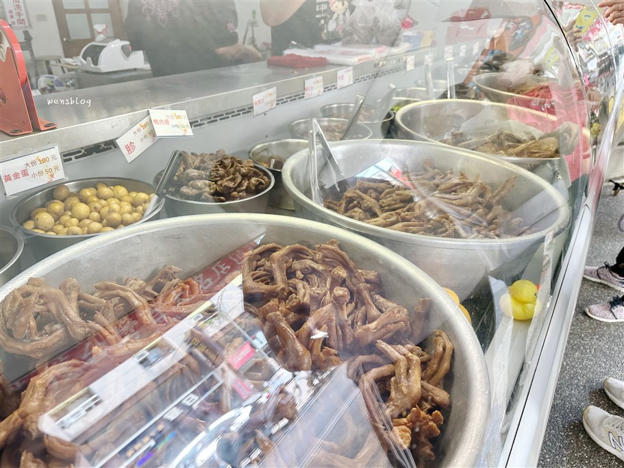 宜蘭礁溪。鴨喜露，讓人買到殺紅眼，零嘴、下酒菜、配飯都超適合 @雯雯的玩樂地圖