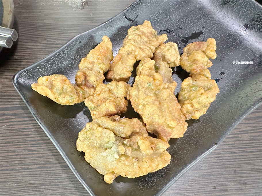 桃園中壢。川王府麻辣火鍋，老字號吃到飽傳統麻辣鍋店，千元有找不收服務費 @雯雯的玩樂地圖