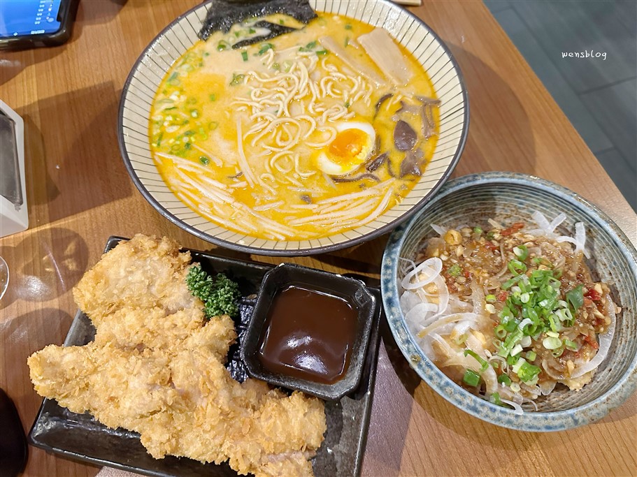 桃園中壢。拉麵吧,在地佔有一席之地的台式拉麵,人潮不少但翻桌率快 @雯雯的玩樂地圖 桃園中壢。拉麵吧,在地佔有一席之地的台式拉麵,人潮不少但翻桌率快 @雯雯的玩樂地圖