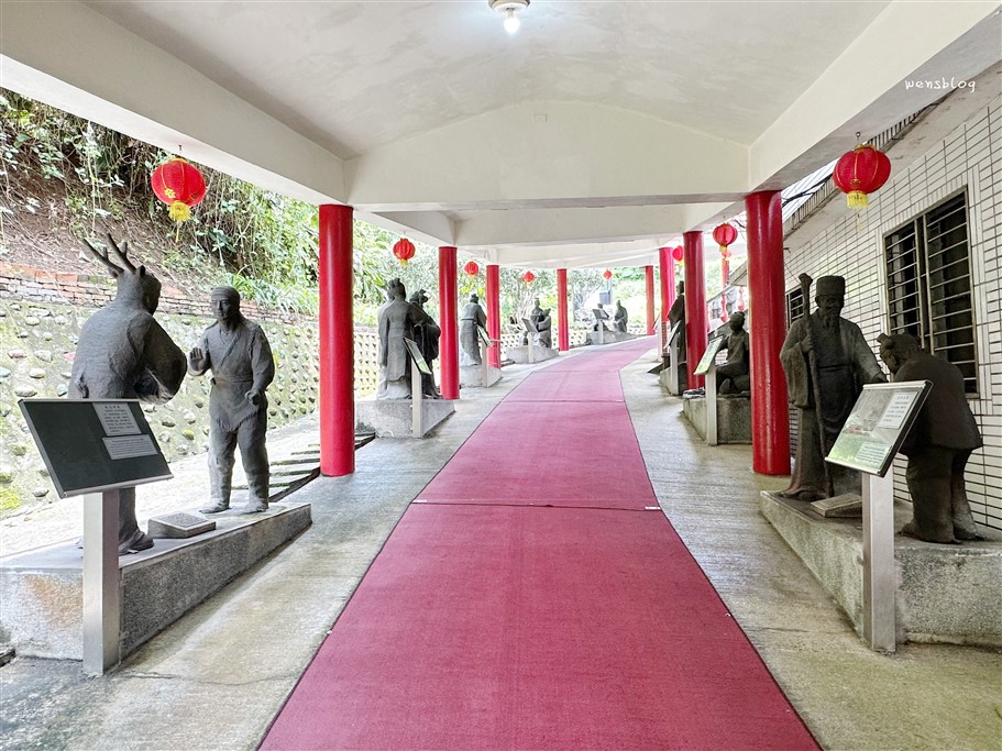 新北石門。金剛宮四面佛,宮廟界迪士尼~有著最多神像的寺廟,還有全臺灣最巨大的臥佛 @雯雯的玩樂地圖 新北石門。金剛宮四面佛,宮廟界迪士尼~有著最多神像的寺廟,還有全臺灣最巨大的臥佛 @雯雯的玩樂地圖