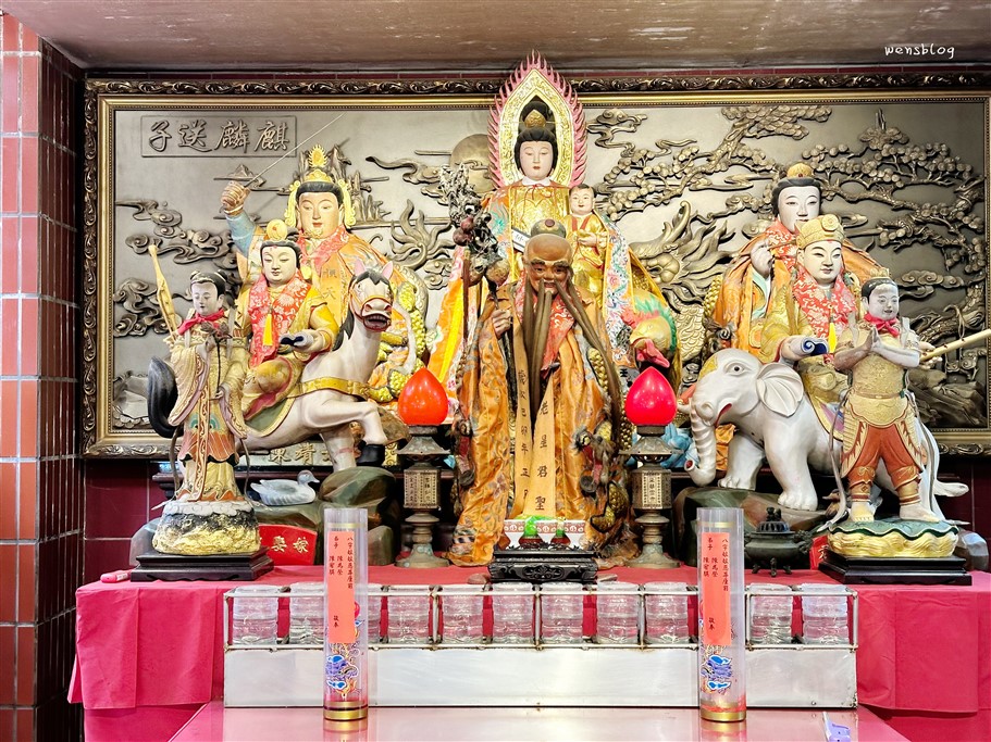 新北石門。金剛宮四面佛,宮廟界迪士尼~有著最多神像的寺廟,還有全臺灣最巨大的臥佛 @雯雯的玩樂地圖 新北石門。金剛宮四面佛,宮廟界迪士尼~有著最多神像的寺廟,還有全臺灣最巨大的臥佛 @雯雯的玩樂地圖