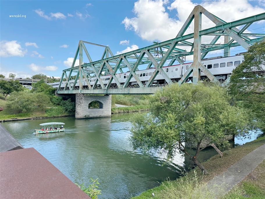 宜蘭冬山。冬山河森林公園生態綠舟，乘船欣賞河岸風光，必拍IG爆紅的神秘河道 @雯雯的玩樂地圖