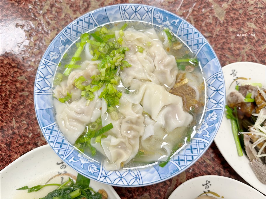 苗栗三義。大家好麵店,在地人推薦的平價好味道,餐點份量很足,吃粗飽沒問題 @雯雯的玩樂地圖 苗栗三義。大家好麵店,在地人推薦的平價好味道,餐點份量很足,吃粗飽沒問題 @雯雯的玩樂地圖
