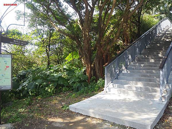 新北瑞芳景點。報時山步道,最容易輕鬆登頂的觀海步道,還能順便品嚐在地隱藏版美食白帶魚米粉湯 @雯雯的玩樂地圖