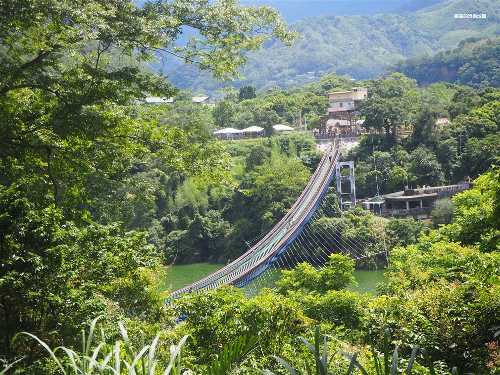 桃園復興。新溪口吊橋，全台最長吊床式吊橋，老者、孩童、體力不好者請三思 @雯雯的玩樂地圖