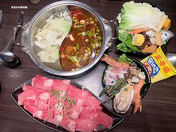 中壢美食。團圓石頭火鍋(結束營業) @雯雯的玩樂地圖