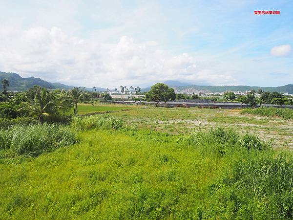 台東住宿。安達露西亞,帶有歐式典雅風格,推開陽台即可看到綠油油的大地 @雯雯的玩樂地圖