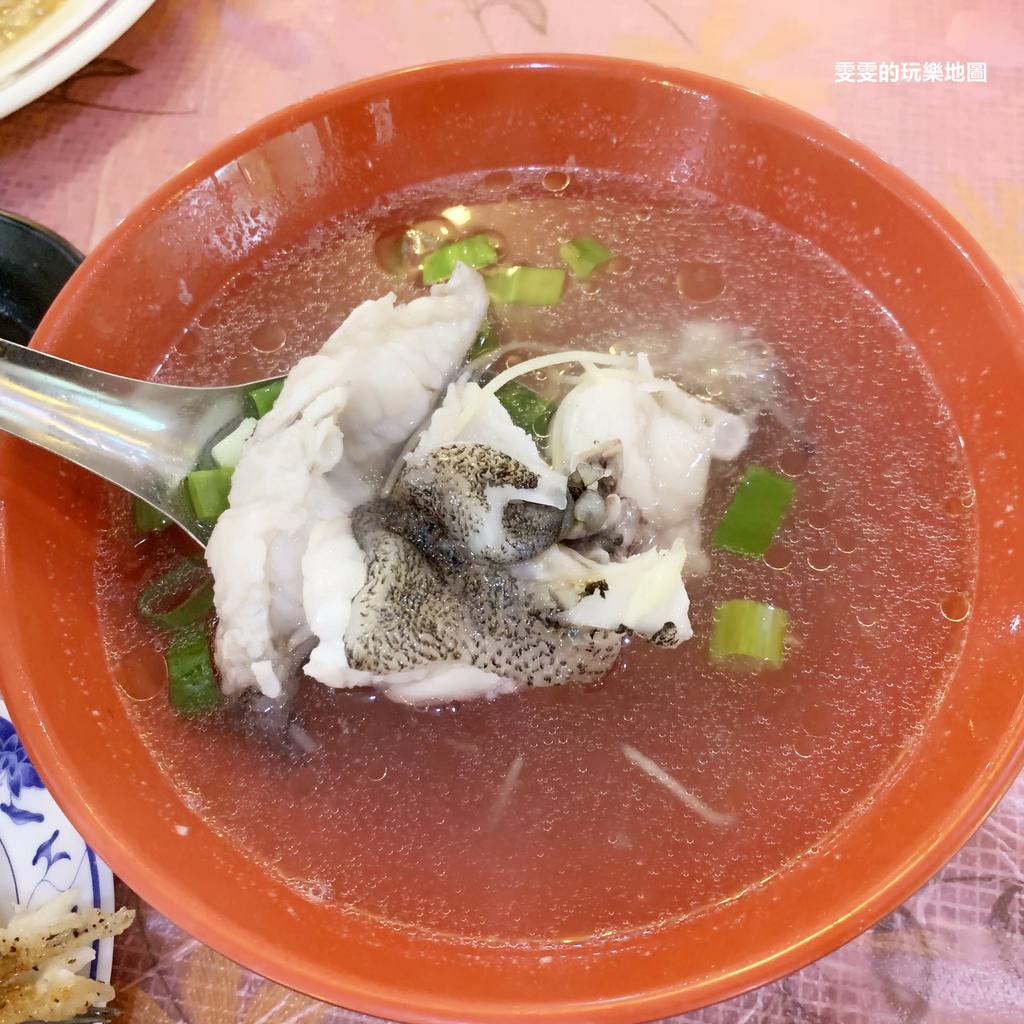 新北美食。主悅海鮮料理，鄰近富基漁港,巷弄內美食，僅假日營業 @雯雯的玩樂地圖