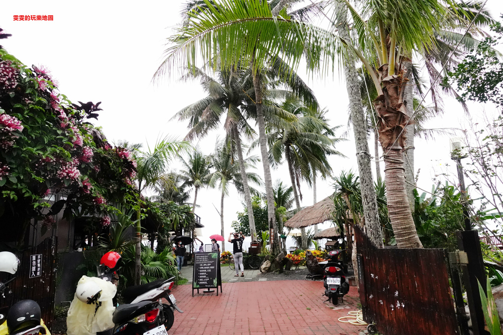台東。可可娜 coconut cafe,海景第一排咖啡廳、濃濃南洋風情 @雯雯的玩樂地圖